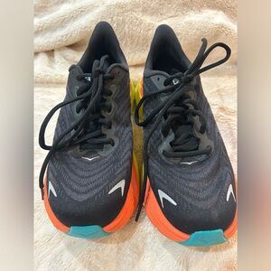 Hoka Arahi Size 8.5 Men’s EUC